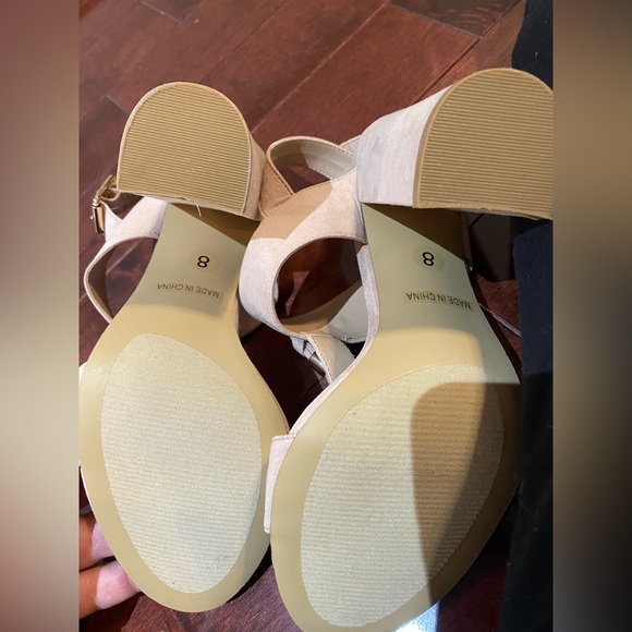 Brand new, never worn, beige block heel open toe shoes, size 8 - Picture 6 of 8